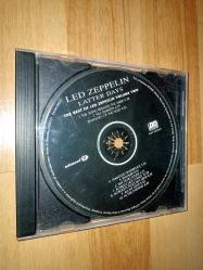led zeppelin latter days cd (kapaksız) (disk parlak, ama üzerinde 20-30 adet kadar kılcal çok küçük çizikler oluşmuş, pek performansı etkiler gibi görünmüyor)
