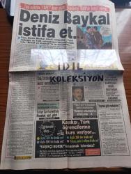 Gölge Adam Gazetesi - Turkish Newspaper - 2 9 Ağustos 1988 - Türk milletine enayi diyen Deniz Baykal istifa et - SHP Genel sekreteri Deniz Baykal'ın Adnan Menderes'in yakasına yapıştığı anın temsili resmi - hastanelerde bakımsızlıktan her yıl 50 bin kişi ölüyor - Bir üstad mason anlatıyor Masonluğun içyüzü Yazı Dizisi - Türkiye cumhuriyeti'nde masonluk nasıl gelişti - Turgut Özal tahtakale'ye karşı birinci raundu kazandı - darülaceze'de 62 çocuk ana baba bekliyor - terziler derneği Başkanı Ziya Gültekin - turistlere müdanası olmayan Belediye Başkanı Zeki Eren - Dr Yıldırım Aktuna stres seks gücünü azaltıyor - Eber gölü ilgisizlikten bataklığa dönüşüyor - yüzme sporunda kınalıada gerçeği - Mustafa Denizli'nin onur savaşı - futbolda haftanın fotoğrafı - saksağanın posta kutusu - Malatyaspor başkanı Nurettin Güven Fenerbahçe ve Beşiktaş'ı hesaba katmıyor tek rakibimiz Galatasaray diyor fotoğraf - Malatyaspor'a yeni bir forma lazım yazan Erdoğan Arıpınar - yamyam turizm rehberleri