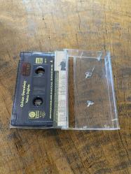 ORHAN GENCEBAY - YALNIZ DEĞİLSİN - KASET