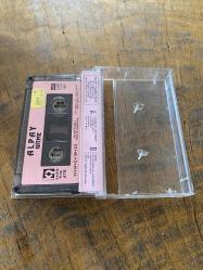 ALPAY - GİTME - KASET