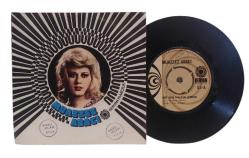 Muazzez Abacı - Bir Sen Kaldın İçimde / Gündüzüm Seninle Gecem Seninle