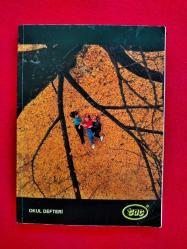 Galatasaray Hatıra Defteri - Bir Genç Kızın 1997, 1998, 1999 Yıllarında Galatasaray Maçları ve Anılarını Yazdığı Günlük Defteri - Futbolcu Kartları ve Gazete Kupürleri