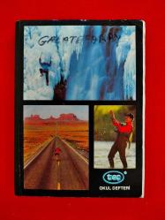 Galatasaray Hatıra Defteri - Bir Genç Kızın 2001, 2002, 2003, 2004, 2005 Yıllarında Galatasaray Maçları ve Anılarını Yazdığı Günlük Defteri - Futbolcu Kartları ve Gazete Kupürleri