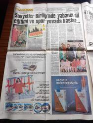 Gölge Adam Gazetesi - Turkish Newspaper - 13 19 Aralık 1988 - sıkıyönetimdeki yargılamalar tekrar gözden geçirilmelidir başyazı - Türk masonlarının lideri Üstad Orhan Alsaç anlatıyor - Türkiye'de darbe isteyen profesörün kimliğini açıklıyoruz Demir Demirgil Fotoğrafı - İstanbul Valisi Cahit Bayar Sabancı'ya dur dedi - Eyvap reklam - Sovyetler birliği'nde yabancı dil eğitimi ve spor yuvada başlar - Emlak Bankası - SHP grup başkanvekili Hikmet Çetin Davos Papandreu'nun bir mizansenidir dedi - Sabancı Ağa'nın komünist bacağı - Vakko tam sayfa reklam - Avrupa mankenler kraliçesi Sibel Tan Fotoğrafı - fenerbahçe'li şeytan lakaplı Rıdvan Dilmen ya Fenerbahçe ya Avrupa dedi - solcuların da sağcıların da sevmediği isim TRT haber dairesi başkanı Ali Kırca yolcu Fotoğrafı - Maradona Gullit değil en büyük benim dedi fotoğraf - İtalya'da Tanju Çolak sevenler derneği kuruluyor - satranç ustalar arasında bir Galatasaraylı Suat Atalık - Hümeyra kuşlarla akraba mı - Behiye Aksoy şikayetçi - Platini
