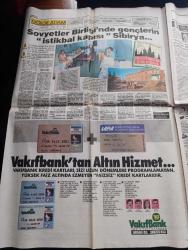 Gölge Adam Gazetesi - Turkish Newspaper - 20-26 Aralık 1988 - yazık ki Danıştay Başkanı olmuş başyazı - Galatasaray'ın yapılan haksızlığı en iyi anlatan mektubu yazan Bülent Batıbay Fotoğrafı - Türk demir Lady'si İmren Aykut'un cesur operasyonu - yasal yoldan nasıl vergi kaçırılıyor - Adnan Kaşıkçı eğitim bursu kuponu - Sovyetler birliği'nde eğitim ve öğretim röportaj Tuğrul Ak yazı dizisi - ANAP Güneydoğu'da istemeyi öğretti - ANAP Genel Başkan Yardımcısı İlker Tuncay DYP'nin kitlelere vereceği yeni bir mesaj yoktur dedi - Deneyimli politikacı İhsan Sabri Çağlayangil'e Yeni Bir siyasal sistem lazım - Midas'ın bilinen kulaklarına bilim adamları yüz yakıştırdı - Lens mi gözlük mü - Arçelik reklamı - yılın olay yaratacak yazı dizisi Türkiye'deki masonların lideri Orhan Alsaç ilk kez açıklıyor Yazı Dizisi - tüm dünyadaki üniversite adresleri ve burs veren kuruluşlar - Türk İş genel grev eğilimde - Galatasaray'a yapılan haksızlığı  en iyi şekilde anlatan milyonluk mektubun tam metni