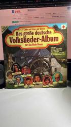 DAS GROßE DEUTSCHE VOLKSLIEDER ALBUM FÜR DAS ROTE KREUZ - FISCHER CHÖRE - DIE WIENER SANGERKNABEN - DIE ORIGINAL HEIDELERCHEN - TÖLZER KNABENCHOR - DIE WESTFALISCHEN NACTIGALLEN UND VIELE ANDERE BEKANNTE CHÖRE - GEMA RECORDS 33'LÜK LONG PLAYLER 1978 - VINLY - KIZIL HAÇ İÇİN BÜYÜK ALMAN HALK ŞARKILARI ALBÜMÜ DUBLE ALBÜMDÜR YANİ 2 PLAK İÇERMEKTEDİR... DİKKAT FOTOĞRAFLARA İYİ BAKALIM ÇÜNKÜ KAPAK İÇERİDEN YAPIŞMIŞ VE HASARLI... ben biraz tamir eder gibi yaptım  :)