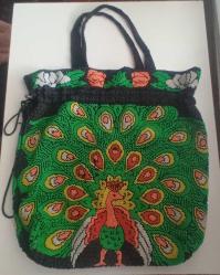 Tavus Motifli El Yapımı Boncuk İşleme Çanta