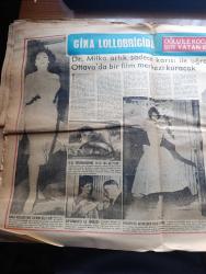 Büyük Gazete - Turkish Newspaper - 9 Haziran 1960 - Orgeneral Cemal Gürsel'in Türk gençliği hitabı - Gaziantep ve Topkapı olaylarının iç yüzü Fotoğrafı - İsmail Mahir Paşa nasıl öldürülmüştü - Atatürk'ün gizli merkezi yazan Sadi Borak - İsmet İnönü katiller topkapı'da otomobilinde öldürmek istediler - Lüks Nermin diyor ki Fotoğrafı - şehit teğmen Ali İhsan Kalmaz'ın ailesi Fotoğrafı - Yılın en güzel sergilerinden Füreyya'nın seramik sergisi - boş yuvalar yazan Kerime Nadir - eskici ve oğulları yazan Orhan Kemal - hayatım ve füzelerim yazan roket alimi W. Von Braun'un kendi kaleminden - Gina Lollobrigida oğlu ile kocasına bir vatan buldu Fotoğrafı - hemen her yerli filmde karşılaştığımız Ahmet Tarık Tekçe Fotoğrafı - Fenerbahçe takımının yeni koruyucu meleği Sandro Puppo - tatlı Yıldız Mualla Kaynak Fotoğrafı - Cezayir korsanları yazan ve çizen halikarnas balıkçısı - Jiu Jitsu mecburiyet olmazsa unutacaksın Fotoğrafı - büyük bir Fransız ozanı Henri Michaux - Muhterem Nur Fotoğrafı