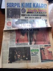 Hürriyet Hafta Sonu Gazetesi - Turkish Newspaper - 16 Ocak 1987 - Serpil Çakmaklı'ya giden yol kız kardeşinin masasından mı geçiyor yoksa dev çiçekten mi Fotoğrafı - Ahu Tuğba erkek kadınmış - parlamenter Atılma Sin pavyonlardan gazinolara terfi etti - İlhan İrem'le uçabilirsiniz Fotoğrafı - Harika Avcı kendini beğenmiyor Fotoğrafı - Tarık Tarcan Ve Sibel Turnagöl Fotoğrafı - Hitler'in göz koyduğu sanatçı Ferdi Tayfur Fotoğrafı - arabeskçi Ferdi Tayfur Amerika'da katil olacaktı Fotoğrafı - eşofmanlı türkücü Bedia Akartürk Fotoğrafı - Gül Erda'nın o biçim fotoğrafları - Arif Sağ suçlanıyor gönülden gönüle mi reklam kuşağı mı Fotoğrafı - Hülya Koçyiğit Kadir İnanır toto'da da loto'da da yattı Fotoğrafı - Zuhal Olcay Müjdat Gezen dulların aşkı Fotoğrafı - Orhan Gencebay'ın kolunda gelin görünce Sevim Emre çatladı Fotoğrafı - Hülya Avşar Kedi Kızı yedi Fotoğrafı - Yönetmen Sinan Çetin eserinden utandı kendi adı yerine uydurma bir isim kullandı - ödüllü yönetmen Korhan Abay'a ayıp etti