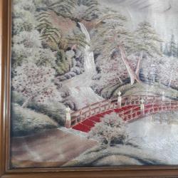 ANTİKA , JAPONYA FUJI DAĞI VE CHUREITO PAGODA ANTİK BUDİST TAPINAĞI TASVİRLİ EL İŞLEME İPEK KANAVİÇE , ORJİNAL ÇERÇEVESİNDE TABLO , 98 x 68 cm