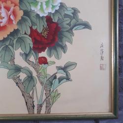 VINTAGE UZAKDOĞU SANATÇI İMZALI , MÜHÜRLÜ , KUŞLAR VE ÇİÇEKLER TEMALI ÇERÇEVELİ TABLO , 86 x 56 cm