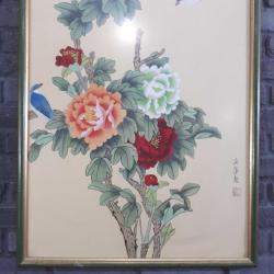 VINTAGE UZAKDOĞU SANATÇI İMZALI , MÜHÜRLÜ , KUŞLAR VE ÇİÇEKLER TEMALI ÇERÇEVELİ TABLO , 86 x 56 cm