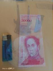 20.000 Venezuela Bolivares kağıt para. Dikey para. Çil durumda