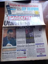 Sağduyu Gazetesi - Turkish Newspaper - 1 Haziran 1999 - uzmanlar Abdullah Öcalan'ın görünüşüne aldanmayın dedi - Abdullah Öcalan kardeşlik ve barış için yaşaması gerektiğini söyleyerek pişmanım dedi Fotoğrafı - şehit yakınları isyan ettiler - DGM'ler değişiyor - DSP pişmanlık yasası istedi - Yunanistan başbakanı Kostas Simitis Öcalan'ın açıklamaları Türk Yunan ilişkilerini zedeleyebilir dedi - PKK'ya destek veren Almanlar Şimdi de Öcalan davasını AİHM'e taşıyor - PKK koruculara saldırdı - Keşmirde mücahitler direnişte - Kosova'da toplu tecavüz var - ABD'den sırplara çağrı Miloseviç'i devirin - İsrail lübnan'ı bombaladı - Abdullah Öcalan'ın yargılandığı tarihi duruşmada mudanya'da kuş uçurtulmadı - Fidan çocuk dergisi sahibi Ali Osman Deniz röportaj - Galatasaray şampiyonluk coşkusunu doyasıya yaşayarak kutlama dersi verdi fotoğraf - Göztepe 17 yıl sonra tekrar birinci ligde - Fenerbahçe'de revizyon - Beşiktaş'ta yabancılar sağlık kontrolünde - sigaraya dakikada 6 kurban