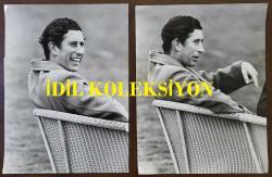 KRAL III. CHARLES'IN (CHARLES PHILIP ARTHUR GEORGE) ORİJİNAL BÜYÜK BOY 2'Lİ FOTOĞRAF SETİ - ORIGINAL (2) PHOTOGRAPH OF CHARLES III, (CHARLES PHILIP ARTHUR GEORGE) - 25 x 19,5 cm & 25 x 18,5 cm EBADINDA - PRENS CHARLES, HALK ÖNÜNDE HER ZAMAN NEŞELİ VE CANA YAKIN BİR TAVIR SERGİLER, SIK SIK DA HAZIRDA İYİ NİYETLİ BİR ESPRİSİ BULUNUR. BURADA, 1977'DE WİNDSOR'DAKİ SMİTH'S LAWN'DA GENÇ BİR FRANSIZ TAKIMIYLA ULUSLARARASI POLO MAÇINA ÇIKMAK ÜZEREYKEN GÖRÜLÜYOR. - (INFORMALITY: THAT'S THE KEYTONE OF THE SPORT OF POLO, AS PRINCE CHARLES IN AN INTERVAL BETWEEN PLAY, CHATS CASUALLY WITH TEAM-MATES, AS THEY REST IN THE WICKERWORK SEATING AROUND SMITH'S LAWN, WINDSOR GREAT PARK. CAMERA PRESS LONDON. CHARLES KENT) - ÖZEL ARŞİV