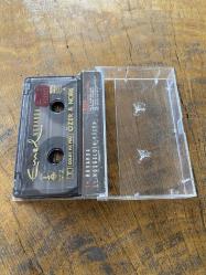 EMEL - HOVARDA - KASET