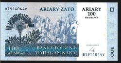 ** MADAGASKAR ( 100 * ARİARY ) 2004 - ÇİL
