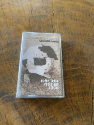 CHANTAL - KREVIAZUK - UNDER THESE ROCKS AND STONES - KASET (JELATİNİNDE)