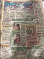 KELEBEK GAZETESİ DOĞUM GÜNÜ HEDİYESİ (TURKISH NEWSPAPPER) - 28 OCAK 1992 - TAM TAKIM 4 SAYFADIR -Asım Can Gündüz-Gül-Sarah Philip-Dimitri Xenakis-Ahmet Kaya-Çetin Oraner-Fatma Çağlar-Jane Fonda-Yekta Kara-Tansu Çiller-Tanju Çolak-Muzaffer Buyrukçu-Cemal Dündar-Dr Gündüz Tezmen-Psikolog Dr Muhteşem Nejad-Gülten Suveren-Zeynep Uğur-Steven Spielberg-Alice Walker-İdil Arslan-Bülent Ortaçgil-Nezahat Bayram-Ahmet Altınkaynak-Kanat Atkaya-Bir kaset uğruna neler geldi başına-Tabak kırmak saygısızlıktır-İşsiz kalınca bara düştü-Rakibini omuzladı-Sizin hiç ananız öldü mü-Akan sular şarap olsa-Bilmemek ayıp değil-Kimi kimden koruyorsunuz-Biraz da görgü-Kahvaltıda neyi nasıl yemeli-Cinsel sorunlar-Sevgili Güzin Abla-Evlilik Köşesi-Mor Yıllar’ı kaçırmayın-Bağlama Konçertosu-Atölyeden Sahneye-Bir fırsat meselesi-Çılgın Parti-Sevgili Oğlum-Kapıcılar Kralı-Korku-New Cap Oto Koruyucu Kılıfla Yaz Kış Arabanız Güven İçinde-Salıncak-Dün biz böyleydik-Fazlası çöp-Duydunuz mu-Sakal ne zaman yasaklandı-Günün