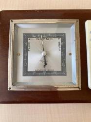 TERMOMETRE VE BAROMETRE AHŞAP NO 097