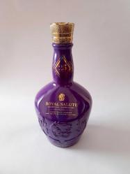 Royal salute 25  viski şişesi