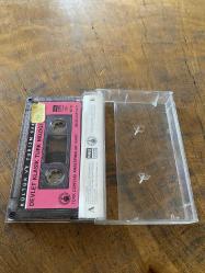 KÜLTÜR BAKANLIĞI DEVLET KLASİK TÜRK MÜZİĞİ KOROSU - ŞEF NEVZAT ATLIĞ - TAB'İ MUSTAFA EFENDİ / HACI SADULLAH AĞA / DİL HAYAT HANIM / MEHMET AĞA - KASET