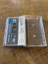 NİLÜFER - YİNE YENİ YENİDEN - KASET