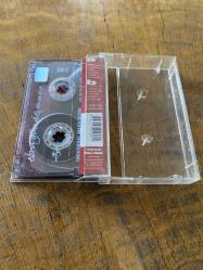 EBRU GÜNDEŞ - DÖN NE OLUR - KASET