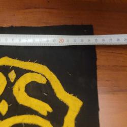 ESKİLERDEN NADİR ANTİKA KADEMİ ŞERİF FLAMA, BAYRAK.TEKKE İŞİ. EL DİKİMİ.