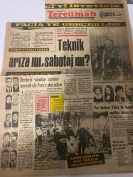 TERCÜMAN GAZETESİ - DOĞUM GÜNÜ HEDİYESİ (TURKISH NEWSPAPPER) - 5 MART 1974 - SADECE TEK YAPRAKTIR -Oktay Cebeci-Sermettin Öztürk-Sokrann Mihal-Vilma Hagopian-Teki Doğan Beller-Mose Uzayel-Mehmet İnan-Hatice İnan-Mustafa L Cebeci-Yıldız Bengi-Gönül Ahen-Ahmet Şimşek-Sevim Ekşi-Ahmet Kabaklı-Kemal Ilıcak-Ülkü Yenal-Ümit İmset-Çetin Çeki İmset-FACİA VE GERÇEKLER-Teknik arıza mı sabotaj mı-42 Türk kurbanın 31i İstanbuldan-Ölenlerin yakınları cesetleri ayırmak için Parise akın ediyor-Komisyon af için toplantıya çağırıldı-ALTIN KALEM için ikinci yarışma yarın-Kurbanlardan arta kalan parçalar torbalarda taşınıyor-Gün Işığında-50 Yıl Önce-Fikirler Görüşler Düşünceler-Başarı ile işleyen kurumlar-Yıldızınız ne diyor-Basketbol-Hayat Spor-Ebru-Yönetici Alınacak-Soğuk algınlığına toradol-de bugün - İdil Koleksiyon