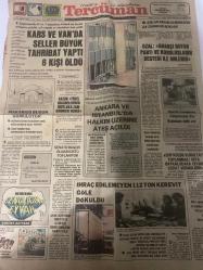 TERCÜMAN GAZETESİ - DOĞUM GÜNÜ HEDİYESİ (TURKISH NEWSPAPPER) - 8 AĞUSTOS 1977 - SADECE TEK YAPRAKTIR -Sadettin Çulcu-İhsan Mungan-Ahmet Kabaklı-Rauf Tamer-Ferhat Timurtaş-Züleyha Münir-Hüseyin Pala-Kars ve Van’da seller büyük tahribat yaptı 6 kişi öldü-Ankara ve İstanbul’da halkın üzerine ateş açıldı-Özal anarşi bütün parti ve kuruluşların desteği ile önlenir-Ankara’da iki yere konan bubi tuzağı patladı bir çocuk ile bir bekçi ağır şekilde yaralandı-İhraç edilemeyen 112 ton kerevit göle döküldü-Makarios bugün gömülüyor-Senato bugün olağanüstü toplanıyor-Hükümet programında eğitim ve kültür-Sonun başlangıcı-CHP çok kurultay toplamalı veya Baykalcılara Cenap Ecevit verilmelidir-İçişleri Bakanı alınabilecek ilk tedbirleri açıkladı-Elektrik kesintilerini önleyemeyen İran Başbakanı istifa etti-Çin’de ücretlerine zam isteyen 40 bin işçi fabrika binalarını tahrip ettiler-Gençliğim eyvah-3 sual 3 cevap-Olay ne demektir-Cehennemde geliyorum-Kaynakçı aranıyor-Rauf Tamer satış rekoru kıran çekidü