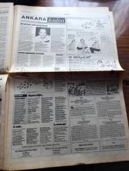 Cumhuriyet Gazetesi - Turkish Newspaper - 5 Eylül 1994 - polis Barış haftası etkinliklerine katılmak isteyen sanatçıları karakola götürdü - Ali Rıza Dizdar Lale Mansur Atıf Yılmaz Orhan Alkaya Jülide Kural Şanar Yurdatapan gözaltına alındı Fotoğrafı - Bülent Ecevit'in iktidara yürüyüş planı - İstanbul'da tangolu geceler - Profesör Uğur Derman öldü - Cumhurbaşkanı Süleyman Demirel Macaristan'a gidiyor - terörle mücadele mi fikirle mücadele mi yazan İlhan Selçuk - Sivas Kongresi törenlerine katılan  Murat Karayalçın yanlış hesap peşinde koşanları uyardı - Mehmet Sincar anıldı - CHP'li Ertuğrul Günay da DSP yolcusu - İngiltere başbakanı John Major IRA ile masaya oturmuyor - Rusya çeçen lider Dudayev'in istifasını istedi - Mehmet Ali Birand için yeni soruşturma - TRT müzesinde geçmişe yolculuk - Nejat Uygur tiyatrosu - Türkan Şoray ve Ekrem Bora Kadın severse de başrollerde Fotoğrafı - Zeki Alasya ve Metin Akpınar'ın başrollerini paylaştığı hastane dizisi Atv'de Fotoğrafı - Galatasaray