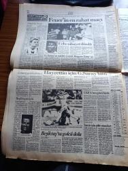 Cumhuriyet Gazetesi - Turkish Newspaper - 23 Ağustos 1994 - öğretmenlik borsada - biniciler bastırdı Koç büyük Konstantinus'tan Fatih Sultan Mehmet'e konulu sempozyumu iptal etti - Erken seçim yolu açılıyor - Dev Sol 3 itirafçıyı öldürdü - Ankara Bursa İzmir Antalya ve Konya'daki yangınlarda sabotaj olasılığı - Garanti bankası'ndan sendikal baskı - Fatih askerlik şubesine bomba 3 ölü 4 yaralı - İmam Hatip için partilerden işbirliği - solun kılavuzu yazan İlhan Selçuk - her yerde Fethullah yazan Hikmet Çetinkaya - Nadir Nadi eşi Berin hanım ve Yaşar Kemal birlikte Fotoğrafı - Diyarbakır valisi Doğan Hatipoğlu'ndan Başbakan Tansu Çillere su uyarısı - Refah Partisi hükümete şartlı destek vaat etti - küba'ya abluka tehdidi - Şeriat ve Alevilik yazan Cemal Şener Miyase İlknur Yazı Dizisi - Şahkulu Sultan Derneği Başkanı Mehmet Ali Yılmazkaya - Fenerbahçe Azerbaycan'ın Turan takımıyla en rahat maçını yapıyor - Galatasaray rakibi Avenir Beggen İzmir'de - Hayrettin için Galatasaray bitti
