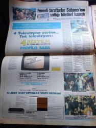 Sabah Gazetesi - Turkish Newspaper - 2 Haziran 1985 - Güney Petrol halkı dolandırdı - Mehmet Ali Ağca'yı idam etmemek için formül aranıyor - Papandreu Türk düşmanlığı yaparak bugünkü seçimi kazanacak - Fenerbahçeli taraftarlar Sakıp Sabancı'nın sattığı biletleri kapıştı Fotoğrafı - İstanbul'da en temiz Deniz Kilyos Şile Çınarcık ve Arnavutköy - migros'ta değişen fiyatlar - cinsel sorunlarınız yazan psikolog doktor Arthur Stone - İngiltere'de takvim güzel seçilen Janine James Fotoğrafı - Turgut Özal bakanlarını intihan ediyor - İş Bankası Pirelli ile ortak çelik tesisi kuracak - bu gece seninim oynayanlar Simone Pelei Claudio Aliotti Foto Roman - Gönül abla Dert köşesi - James Bond çizgi roman - Fenerbahçe sahasında Antalyaspor'u yenerse şampiyonluk turu atacak - Beşiktaşlılar Ankara'ya giderken inşallah bu deplasmanı boşuna yapmıyoruz dediler - Ayten Gökçer ve Çetin Tekindor tarla kuşu adlı televizyon oyununun çekimlerinde Fotoğrafı - Füsun Erbulak ve Füruzan kitapları en çok okunanlar