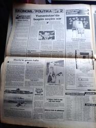 Sabah Gazetesi - Turkish Newspaper - 2 Haziran 1985 - Güney Petrol halkı dolandırdı - Mehmet Ali Ağca'yı idam etmemek için formül aranıyor - Papandreu Türk düşmanlığı yaparak bugünkü seçimi kazanacak - Fenerbahçeli taraftarlar Sakıp Sabancı'nın sattığı biletleri kapıştı Fotoğrafı - İstanbul'da en temiz Deniz Kilyos Şile Çınarcık ve Arnavutköy - migros'ta değişen fiyatlar - cinsel sorunlarınız yazan psikolog doktor Arthur Stone - İngiltere'de takvim güzel seçilen Janine James Fotoğrafı - Turgut Özal bakanlarını intihan ediyor - İş Bankası Pirelli ile ortak çelik tesisi kuracak - bu gece seninim oynayanlar Simone Pelei Claudio Aliotti Foto Roman - Gönül abla Dert köşesi - James Bond çizgi roman - Fenerbahçe sahasında Antalyaspor'u yenerse şampiyonluk turu atacak - Beşiktaşlılar Ankara'ya giderken inşallah bu deplasmanı boşuna yapmıyoruz dediler - Ayten Gökçer ve Çetin Tekindor tarla kuşu adlı televizyon oyununun çekimlerinde Fotoğrafı - Füsun Erbulak ve Füruzan kitapları en çok okunanlar