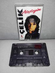 Kaset Çelik ateşteyim ilk albümü albümü. Orijinal. sorunsuz çalışıyor