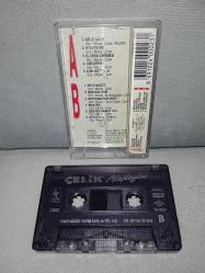 Kaset Çelik ateşteyim ilk albümü albümü. Orijinal. sorunsuz çalışıyor