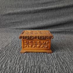 Ahşap Malzemeden El Yapımı Takı Kutusu