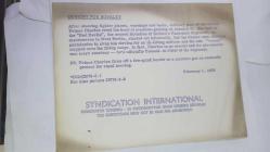 KRAL III. CHARLES'IN (CHARLES PHILIP ARTHUR GEORGE) ORİJİNAL HABER AJANSI BASIM FOTOĞRAFI - NEWS AGENCY PHOTO OF CHARLES III, (CHARLES PHILIP ARTHUR GEORGE) - 20 x 15 cm EBADINDA - SAVAŞ UÇAKLARI, SAVAŞ GEMİLERİ VE TANKLARI KULLANDIKTAN SONRA, HER İŞE EL ATAN ASKERİ UZMAN PRENS CHARLES, 31 OCAK'TA MAKİNELİ TÜFEK KULLANMAYI DENEDİ. BATI BERLİN'DEKİ TATBİKATLARDA BULUNAN İNGİLİZ PARAŞÜT ALAYI'NIN İKİNCİ TABURU 