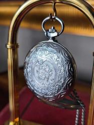 Sovyet Dönemi Nadir Renk Köstekli Kurmalı