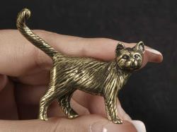 Pirinç Kedi Figürü – Mini Dekoratif Biblo