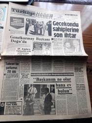 Türkiye Gazetesi - Turkish Newspaper - 24 Ağustos 1984 - siyaset üslubu yazan Yalçın Özer başyazı - Genelkurmay Başkanı Necip Torumtay Doğu'da - bölücü güçler sinsice çalışıyor - yurdumuzu akın eden Arap turistlerin  en çok rağbet ettiği boğazdaki yalı ve köşkler aylığı 7 milyon liraya kadar müşteri buluyor Fotoğrafı - Başbakan Turgut Özal'ın yurt gezisi intibaları doğuda dert çuvalla - Halkçı Parti Arapların mülk edinmesine karşı çıktı - AET çöküyor - Rus Amerikan füze rekabeti - İstanbul'un tapusu minareler yazan Gaziosmanpaşa müftüsü Hüseyin Aşık - Bakırköy Belediye Başkanı Naci Ekşi'yi üzen olay - gecekondu sahiplerine son ihtar - fıkralar köşesi - Resimli Evliya Çelebi seyahatnamesi hazırlayan Kemal Akmeriç - çalışma Bakanı Mustafa Kalemli açıkladı 297 müracaat sahibinden 65'inin resmi arabulucu seçildiğini söyledi - DİSK Genel Başkanı Abdullah Baştürk tahliye edildi - kurtdere güreşlerinde başpehlivan Hüseyin Çokal Başbakan Turgut Özal ile sohbette Fotoğrafı - Sarıyerspor