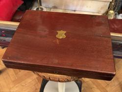 1900 ler başı İngiliz ahşap kutusunda 24 parça gümüş saplı servis bıçağı ve çatalı