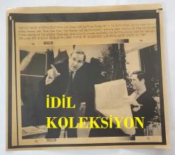 KRAL III. CHARLES'IN (CHARLES PHILIP ARTHUR GEORGE) ORİJİNAL HABER AJANSI BASIM FOTOĞRAFI (KAĞIT BASKI) - NEWS AGENCY PHOTO (PAPER PRINT) OF CHARLES III, (CHARLES PHILIP ARTHUR GEORGE) - 21 x 19 cm EBADINDA - PRINCE CHARLES & JAMES GRIME. 1990