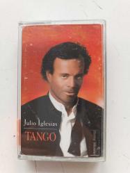 JULIO IGLESIAS  TANGO     KASET   TEYP KASETİ SORUNSUZ SAGLAM  ( NO 1100