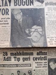Milliyet Gazetesi - Turkish Newspaper - 16 Ekim 1964 - Kasım Gülek'in affı reddedildi - hükümet Devlet Demir Yolları grevini 30 gün için durdurdu - Zenci Lider Martin Luther King Nobel armağanını zenci hakları için kullanacak Fotoğrafı - CHP kurultayı bugün açılıyor - 28 mahkumun affını adli tıp geri çevirdi - Cizre'de kaçırılan 5 kişi başlarına geleni anlattı Fotoğrafı - bankaların ikramiyeleri yeni şartlara tabi tutuldu - Milli Eğitim teftiş heyeti başkanı Ekrem Üçyiğit  Atatürk devrini diktatörlük olarak vasıflandırdı - İngilterede seçimlerde İşçi Partisi şanslı görülüyor - 150 milyonluk bir blok yazan Ahmet Emin Yalman - minimini beyler yazan Çetin Altan - Fruko 1 milyon liralık hediye dağıtıyor - Poker Play tıraş bıçakları - Avrupa kupa galipleri turnuvasının ikinci turunda Galatasaray'ın rakibi Legia - Tokyo 1964 olimpiyatları - Güreş Federasyon reisi Suat Bolayır aldığımız neticeler talihsizlik dedi - Austria Kalecisi Özcan Arkoç'u bekleyen büyük imtihan - Kara yıldırım Hayes