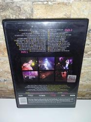 Dvd Sezen Aksu Türkiye şarkıları the songs of Turkey konser - canlı LIVE in concert. 2012 baskı. Orijinal. 2 disk. Diskler 10 üzerinden 9 ve 9,5 sorunsuz çalışıyor. koleksiyonluk. 42 şarkı, 152 dakika. arşivlik, koleksiyonluk. gülümse Sen ağlama git geri dön beni unutma ne kavgam bitti ne sevdam keskin bıçak rakkas şarkı söylemek lazım Bir çocuk sevdim ne ağlarsın dansöz Dünya