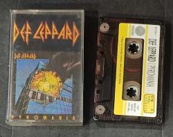 DEF LEPPARD * PYROMANIA * KASET