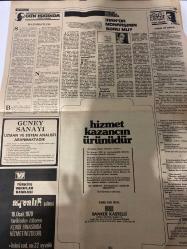 TERCÜMAN GAZETESİ - DOĞUM GÜNÜ HEDİYESİ (TURKISH NEWSPAPPER) - 17 OCAK 1979 - SADECE TEK YAPRAKTIR -Süleyman Demirel-Rıza Pehlevi-Farah-Turgut Acar-Ahmet Kabaklı-Rauf Tamer-İsmet Giritli-Ve Şah gitti-Işık Org Evren güç duruma düştü-Rıza Pehlevi İmparatoriçe Farah ülkeyi ağlayarak terk ettiler-Et Balık Kurumu yüzde 44 110 zam yaptı-Ecevit hükümeti ne vaad etti ne verdi-İstanbul ve Antalya’da iki öğrenci öldürüldü-İran’da monarşinin sonu mu-Güvenlik kuvvetleri Göztepe SSK Hastanesini aradılar-Bir otobüs 50 yolcusu ile birlikte sel sularına kapıldı-Bu hükümet enkazdır-Sıkıyönetim davalarına bugün başlanıyor-Tarihin kara günleri-Onur ve umut-Güney Sanayi uzman ve sistem analisti aranmaktadır-Türkiye Vakıflar Bankası Ayvalık şubesi-Banker Kastelli hizmet kazancın ürünüdür-Gün Işığında-Sözün Kısası Fikir Bahçesi
