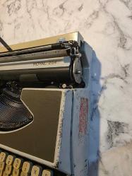 ROYAL 204 DAKTİLO ÇALIŞIR DURUMDA UFAK EKSİKLER MEVCUT AÇIKLAMAYI OKUYUN